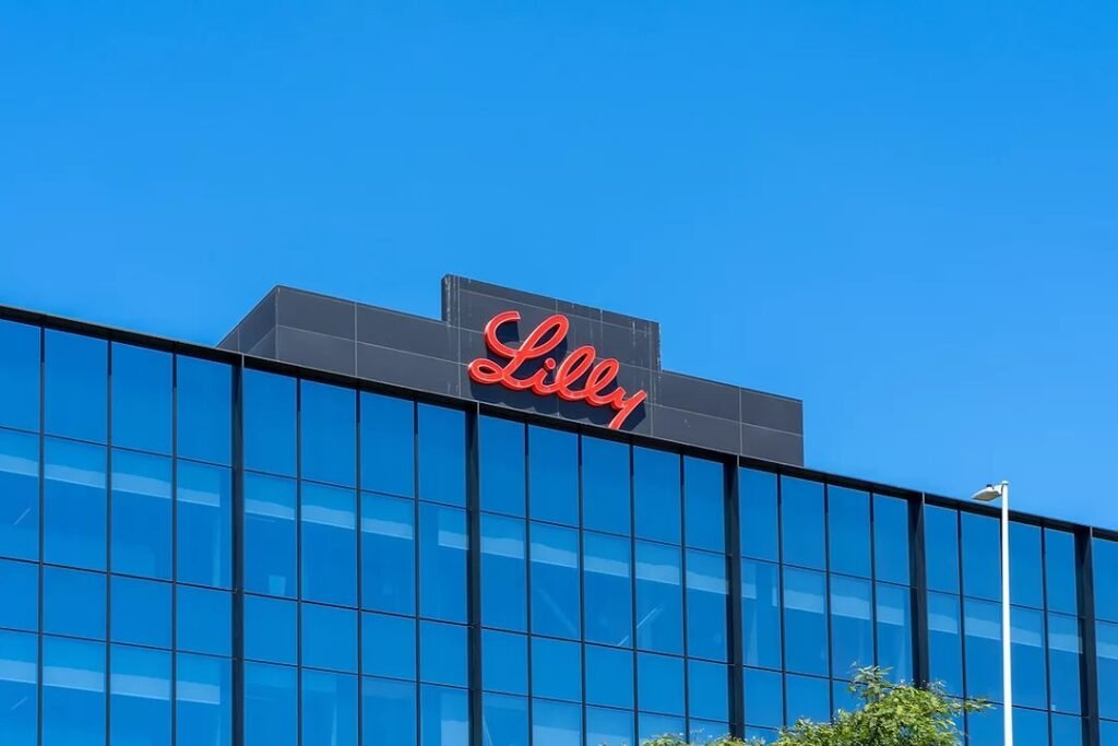 Eli Lilly Becomes First Pharmaceutical Giant to Reach $1 Trillion Valuation