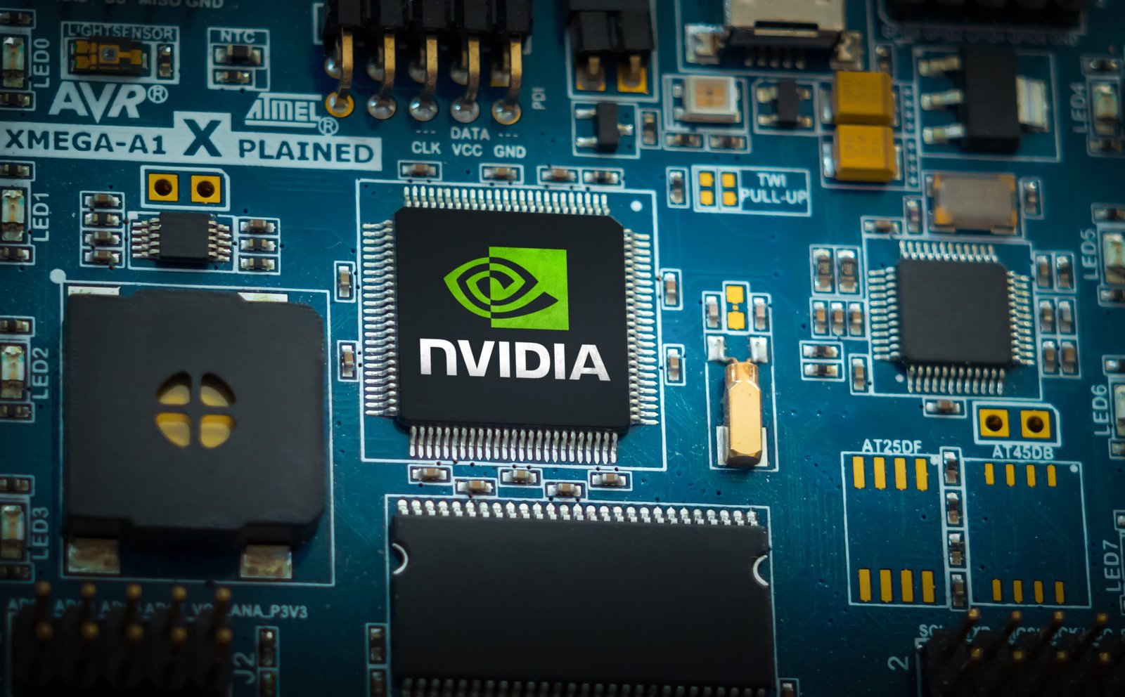 Nvidia H200 Suppliers Halt Production as China Blocks Chip Imports