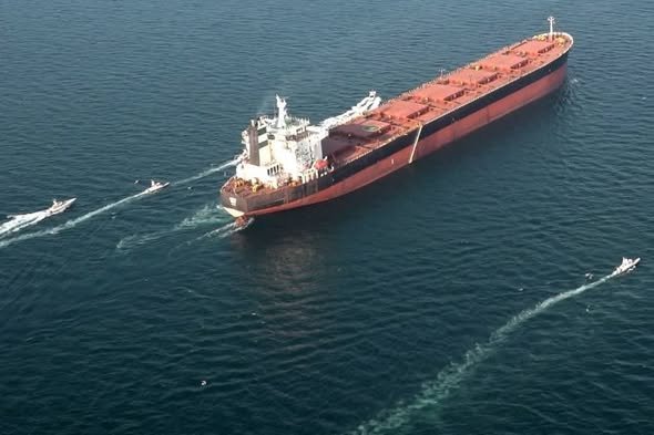 Oil Tankers Reroute at Last Minute as US Moves to Block Iran Sea Routes