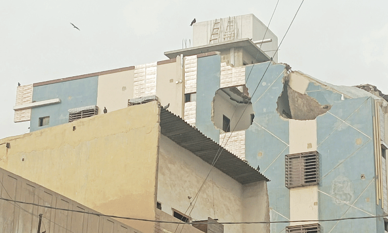 Illegal Construction Karachi Crisis Deepens as SBCA Fails to Stop Portion Mafia