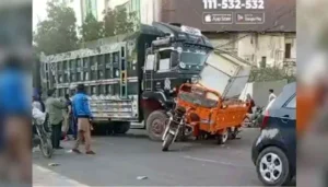 Traffic Deaths Caused by Heavy Vehicles Halved in Karachi, DIG Traffic