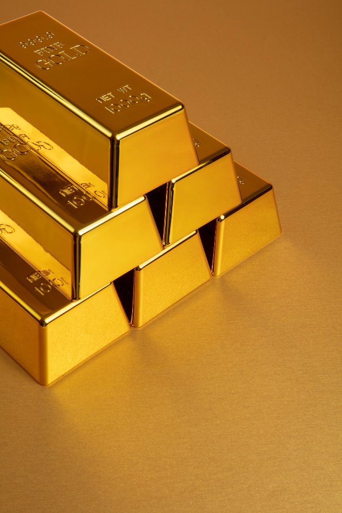 Gold Prices Fall Over Rs3,000 Per Tola in Pakistan Amid Global Market Decline