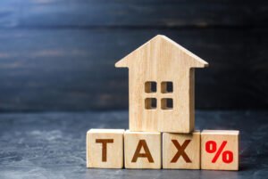 Pakistan Gives Tax Concessions of Rs2.35 Trillion to Elite Equal to $8 Billion