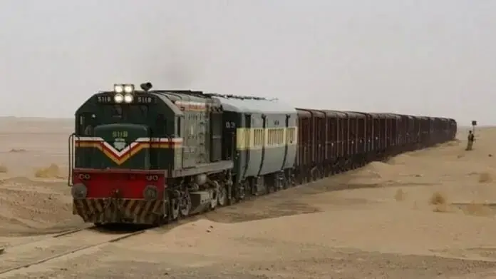 Pakistan Railways Hits Record Rs115bn Revenue; Ml-1, Thar Link Called Vital For Growth