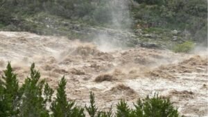 Monsoon Death Toll Crosses 100 as 10 More Perish in Punjab, KP